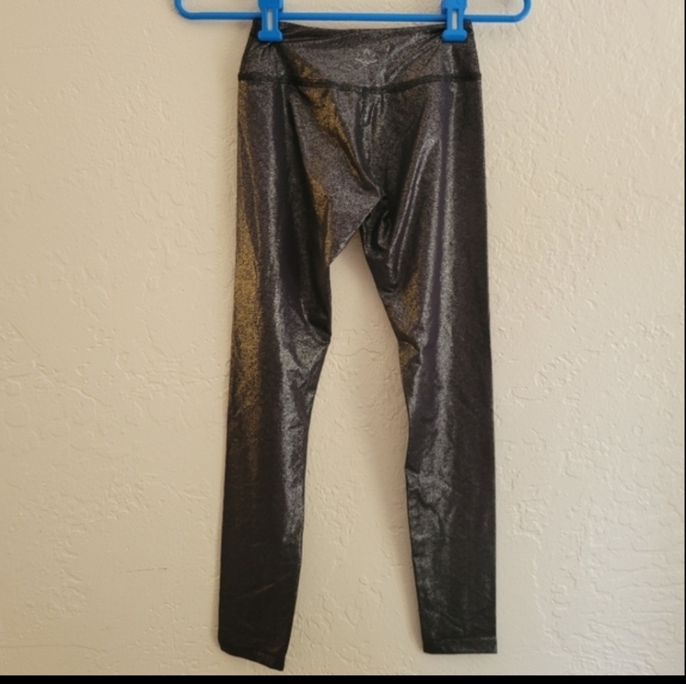 Beyond Yoga Black Silver Leggings XS